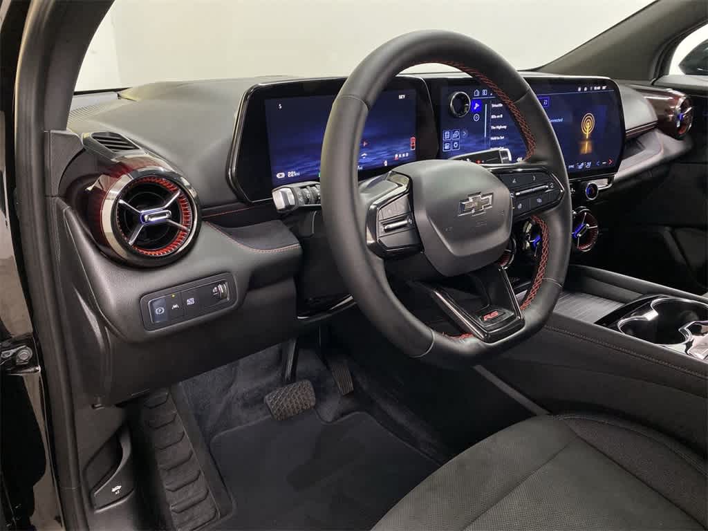 Used 2024 Chevrolet Blazer EV RS with VIN 3GNKDCRJ5RS228843 for sale in Portland, OR