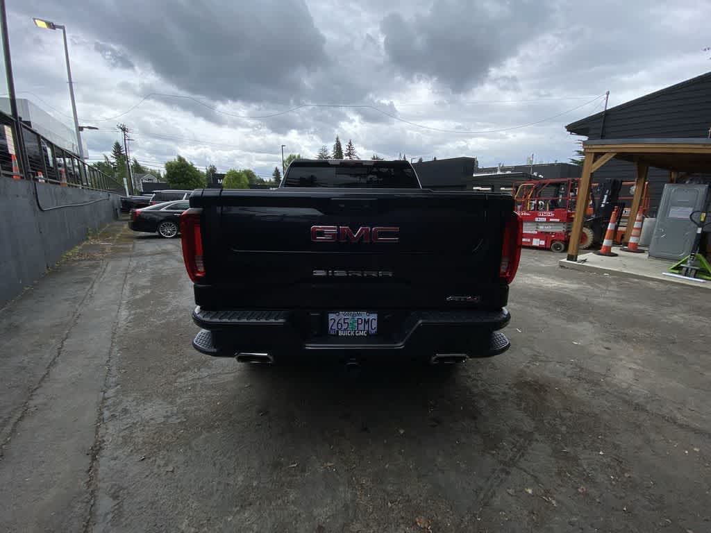 2024 GMC Sierra 1500 AT4