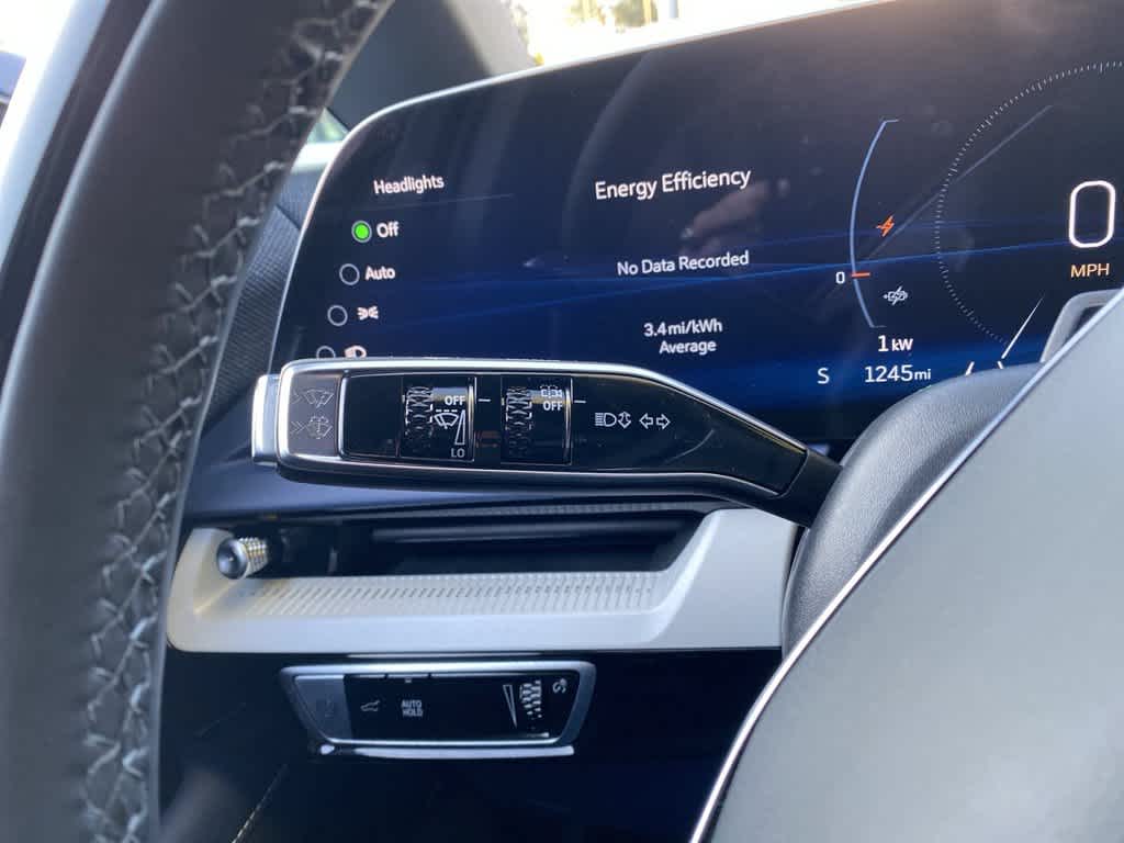 2026 Cadillac OPTIQ Premium Luxury