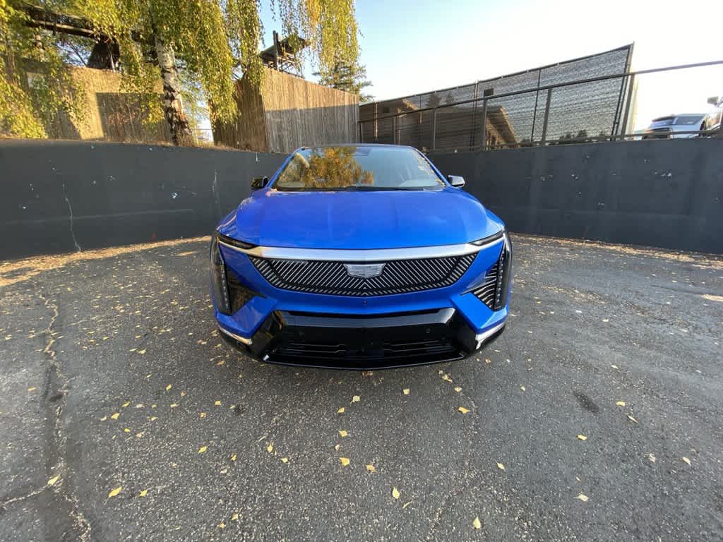 2026 Cadillac OPTIQ Premium Luxury
