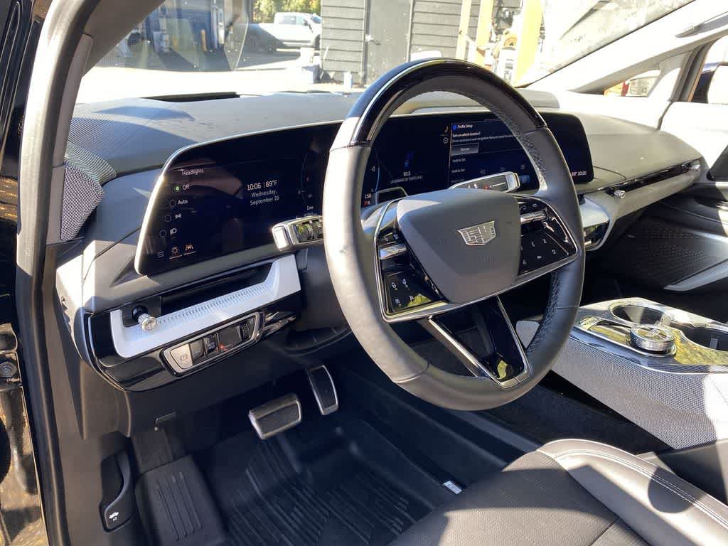Certified 2025 Cadillac OPTIQ Luxury 2 with VIN 3GYK3DMR7SS136051 for sale in Portland, OR