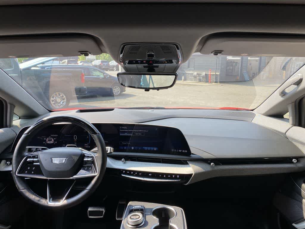 2025 Cadillac OPTIQ Sport 2