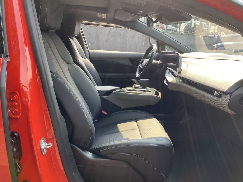 2025 Cadillac OPTIQ Sport 2