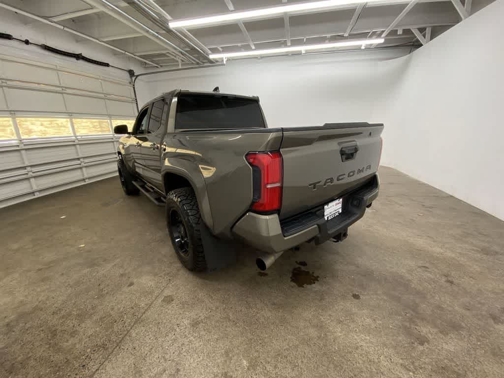2024 Toyota Tacoma 4WD SR5