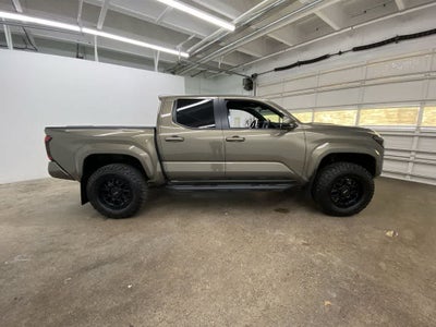 2024 Toyota Tacoma 4WD SR5
