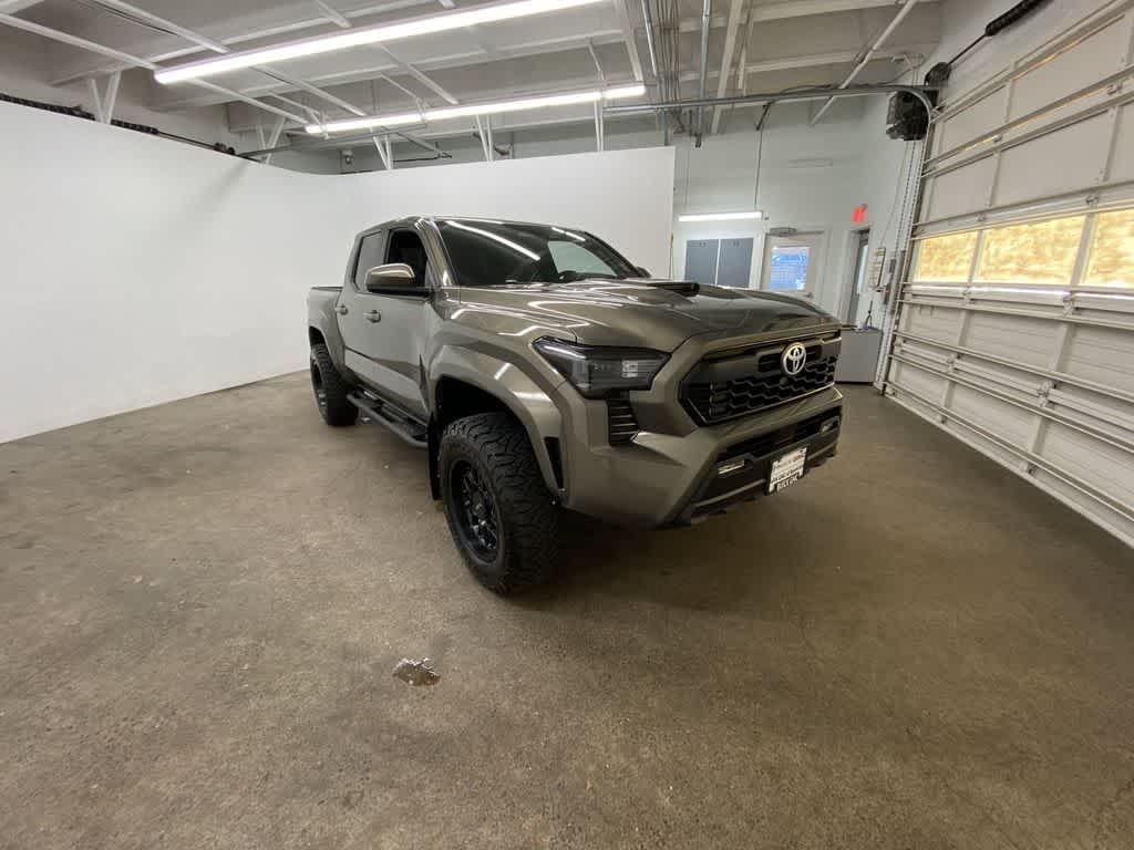 2024 Toyota Tacoma 4WD SR5