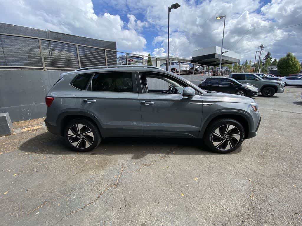 2024 Volkswagen Taos SE