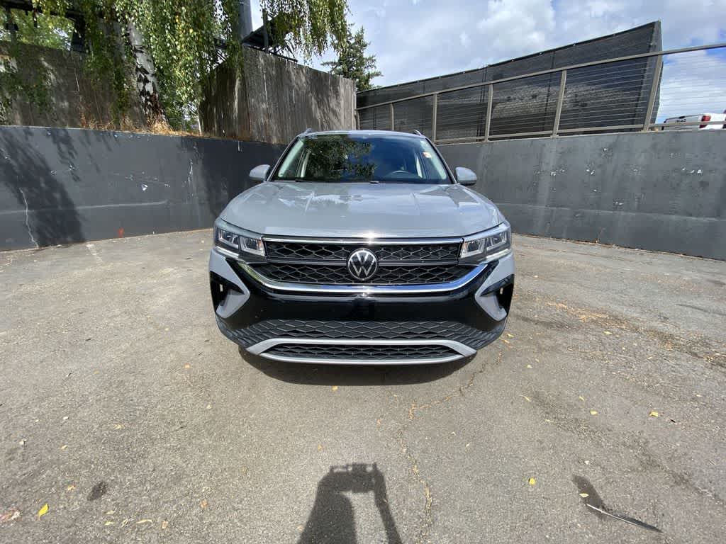2024 Volkswagen Taos SE