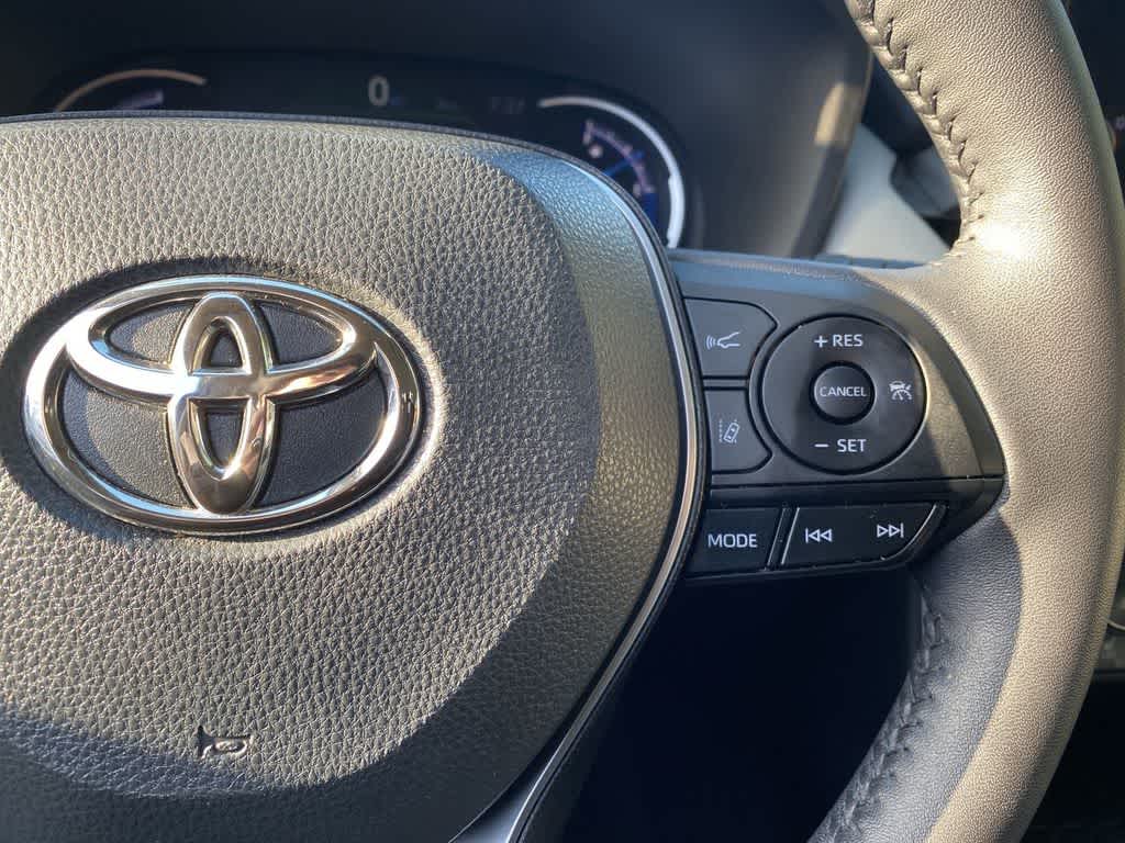 2023 Toyota RAV4 Hybrid XLE Premium