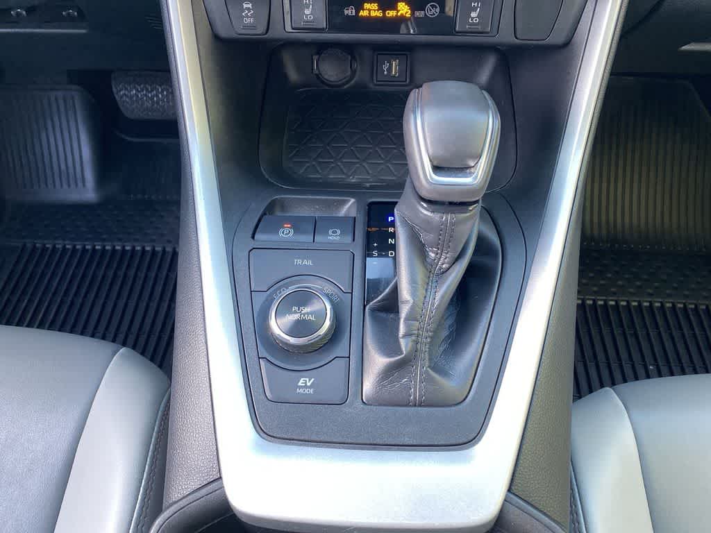 2023 Toyota RAV4 Hybrid XLE Premium