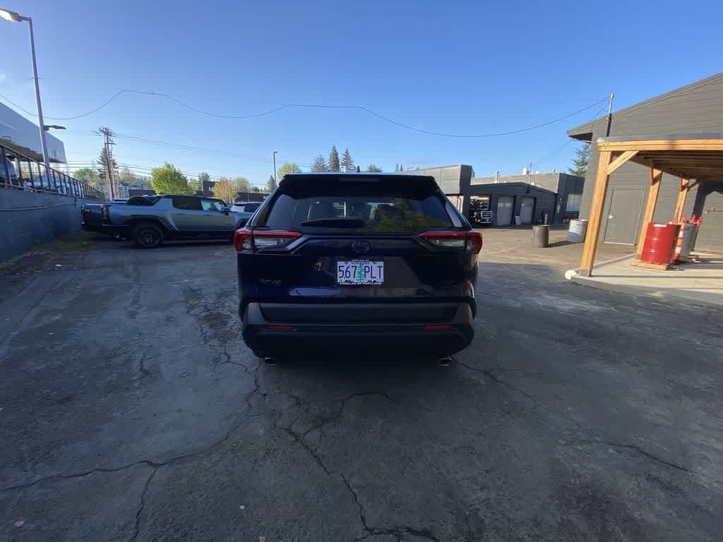 2023 Toyota RAV4 Hybrid XLE Premium
