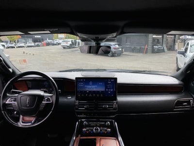 2024 Lincoln Navigator Premiere