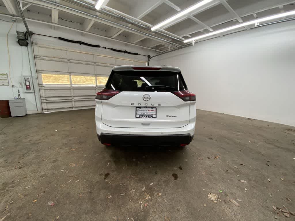 2024 Nissan Rogue SV