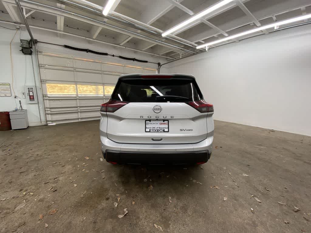 2024 Nissan Rogue SV