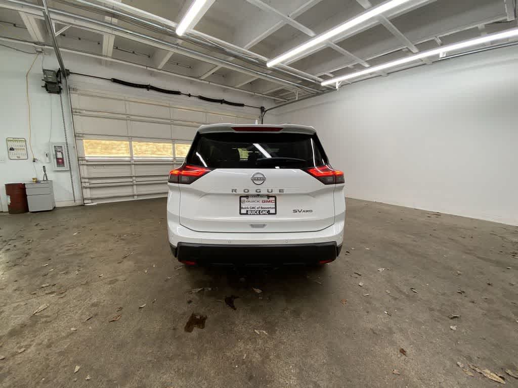 2024 Nissan Rogue SV