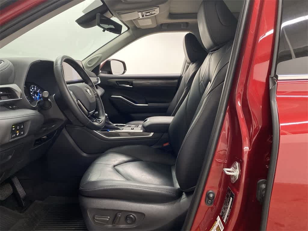 2020 Toyota Highlander Hybrid Platinum