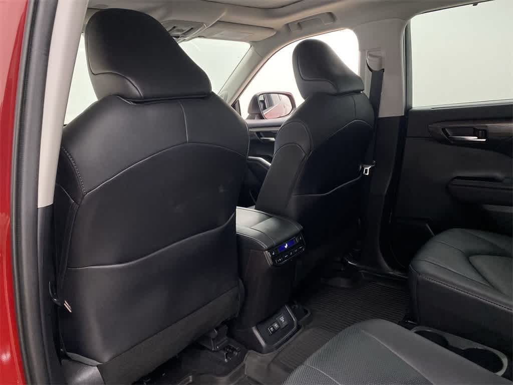 2020 Toyota Highlander Hybrid Platinum