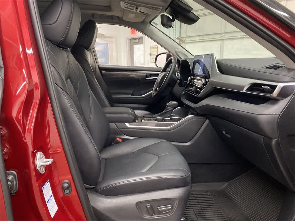 2020 Toyota Highlander Hybrid Platinum