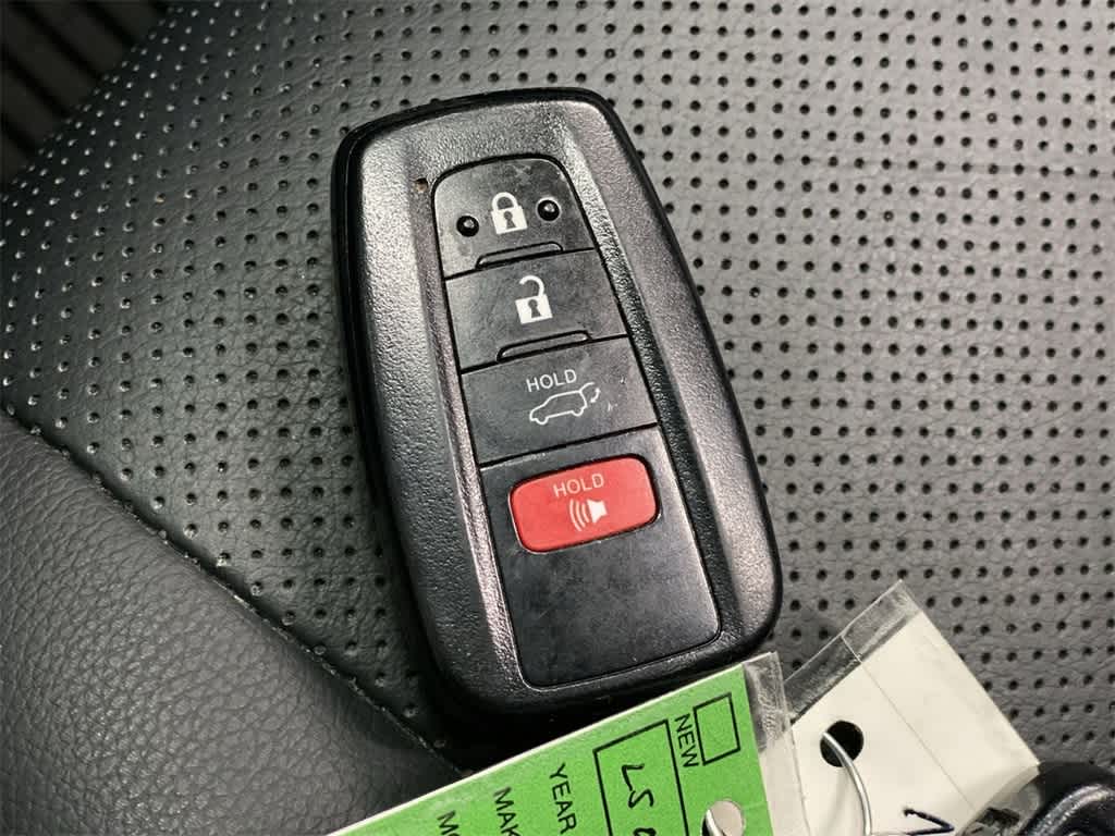 2020 Toyota Highlander Hybrid Platinum