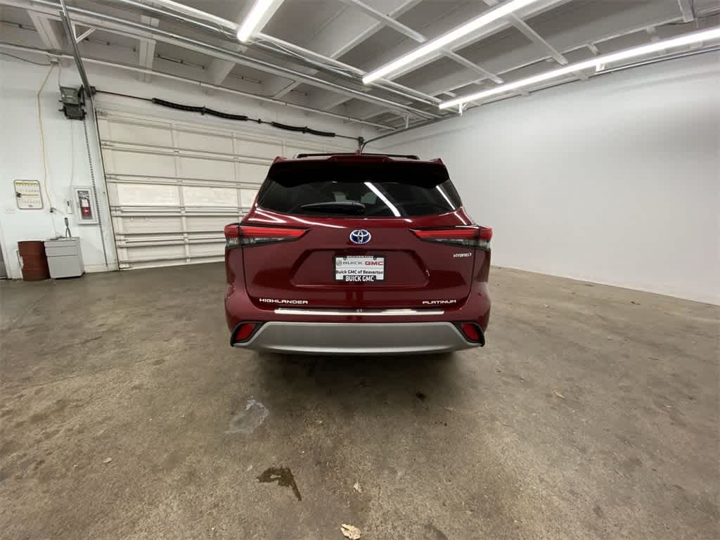 2020 Toyota Highlander Hybrid Platinum