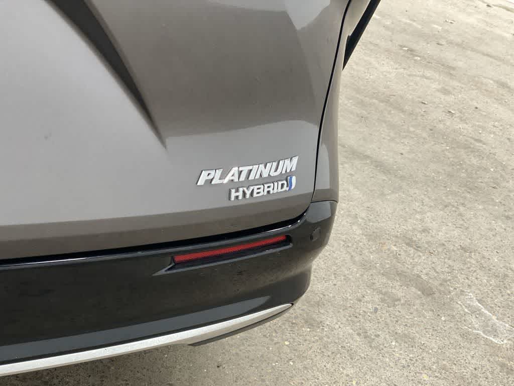2024 Toyota Sienna Platinum