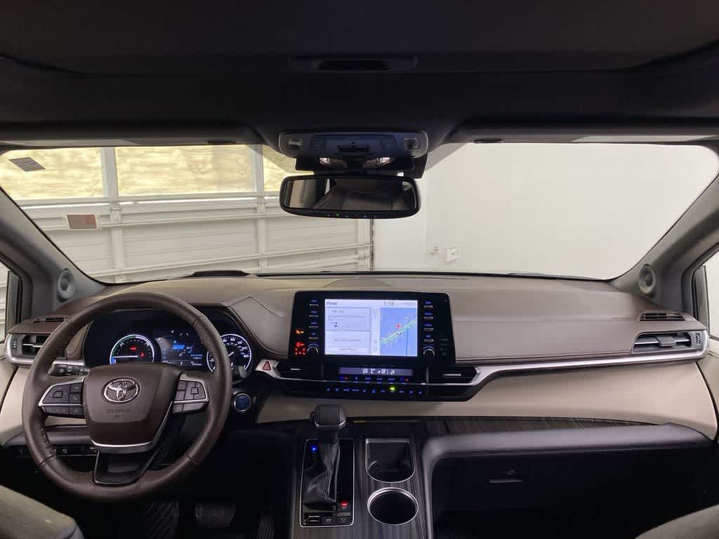 2024 Toyota Sienna Platinum