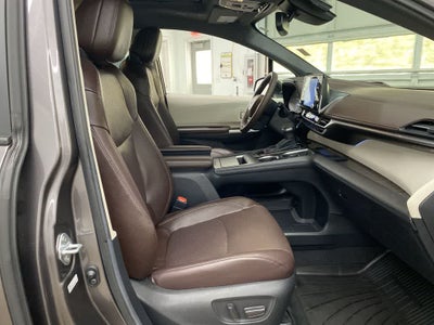 2024 Toyota Sienna Platinum