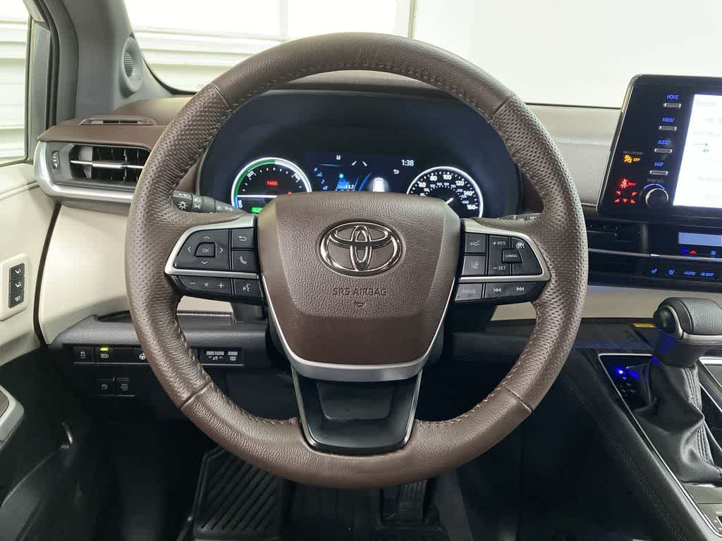 2024 Toyota Sienna Platinum