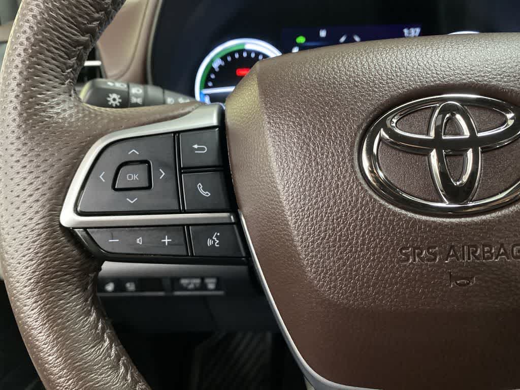 2024 Toyota Sienna Platinum