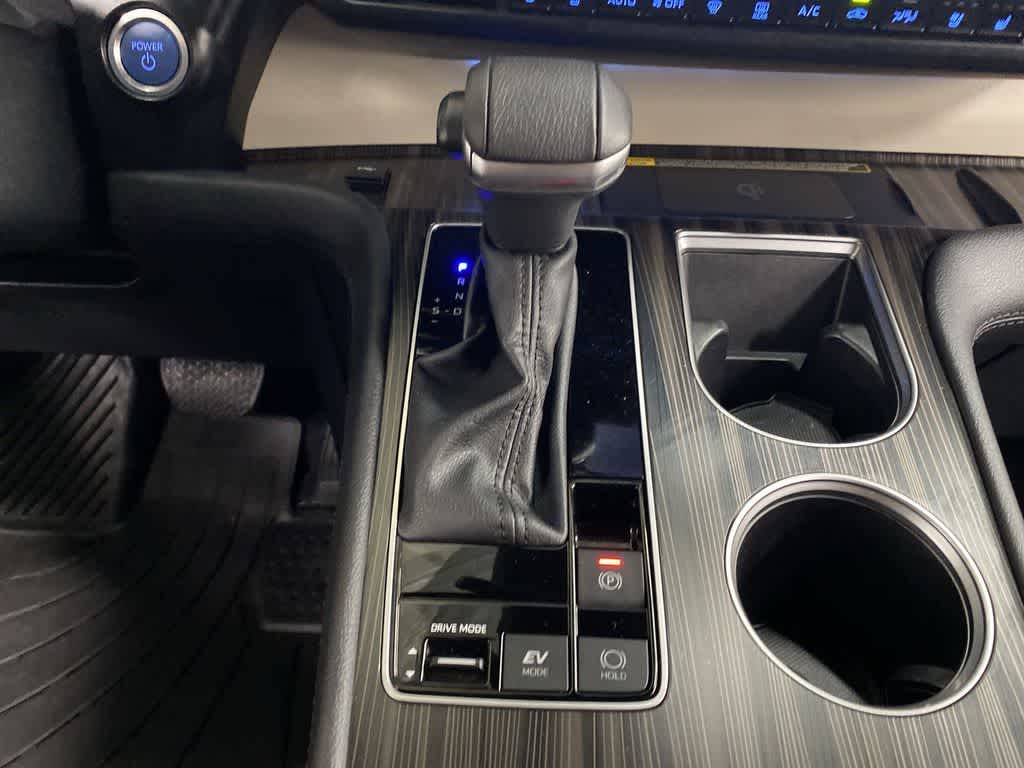 2024 Toyota Sienna Platinum