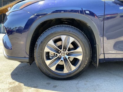 2021 Toyota Highlander Hybrid XLE