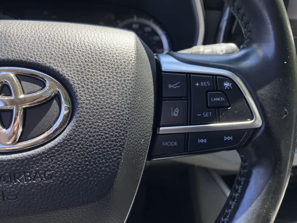 2021 Toyota Highlander Hybrid XLE