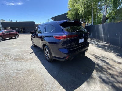 2021 Toyota Highlander Hybrid XLE