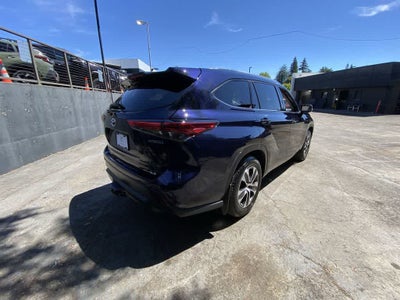 2021 Toyota Highlander Hybrid XLE