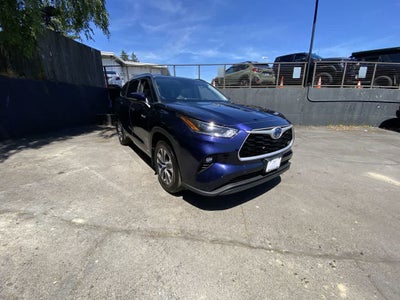2021 Toyota Highlander Hybrid XLE