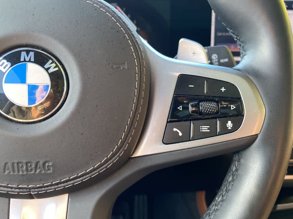 2025 BMW X7 xDrive40i