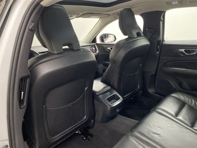 2024 Volvo S60 Plus Dark Theme