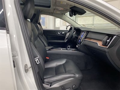 2024 Volvo S60 Plus Dark Theme