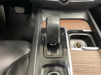 2024 Volvo S60 Plus Dark Theme