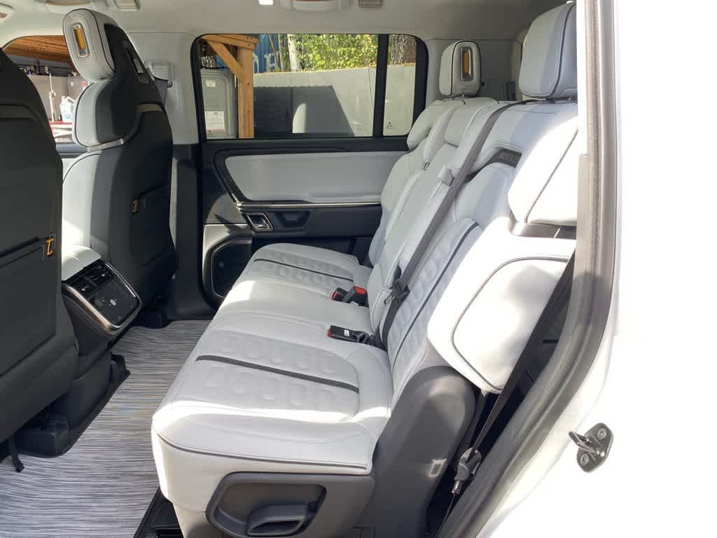 2023 RIVIAN R1S Launch Edition