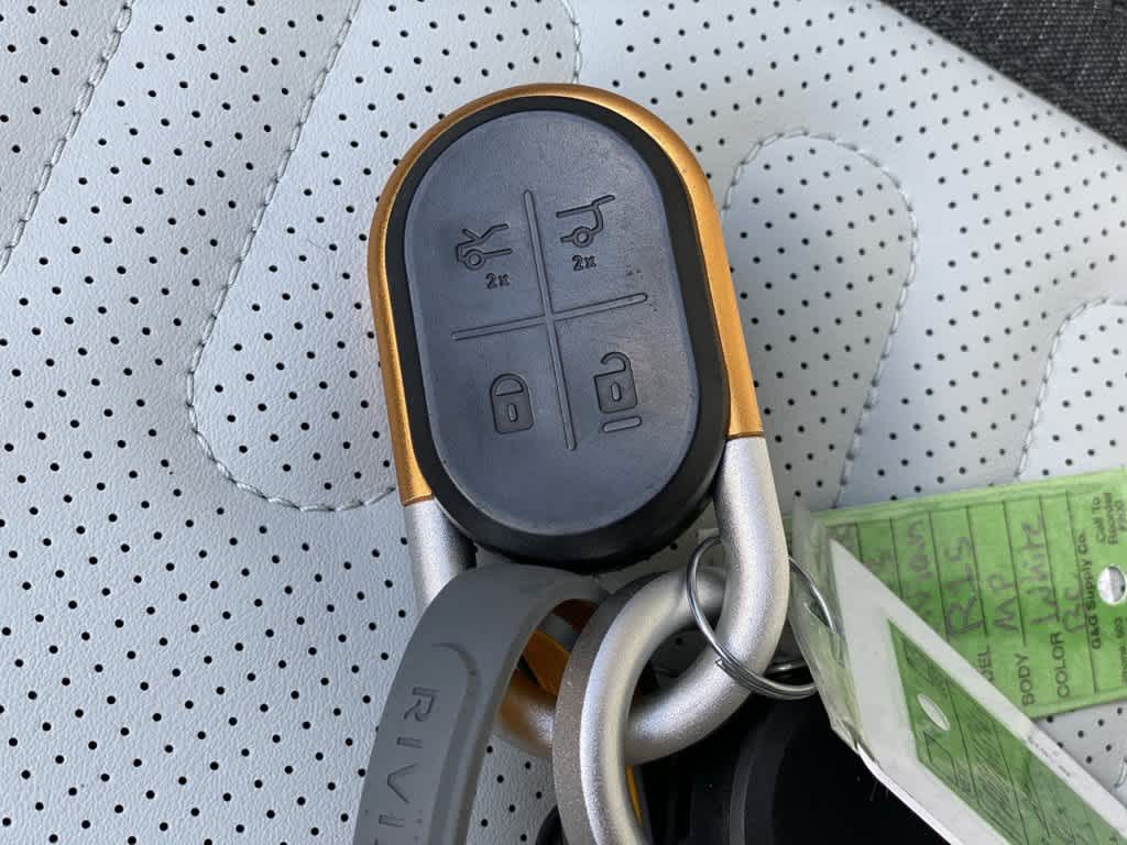 2023 RIVIAN R1S Launch Edition