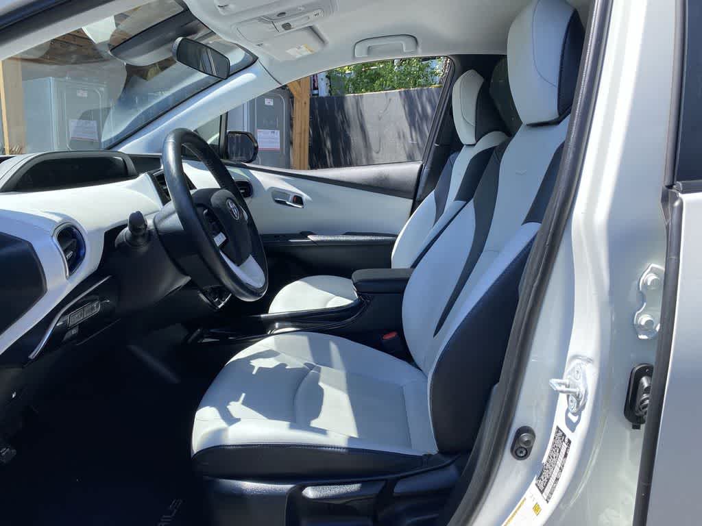 2016 Toyota Prius Four