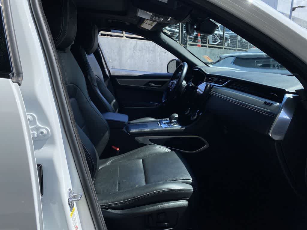 2025 Jaguar F-PACE R-Dynamic S