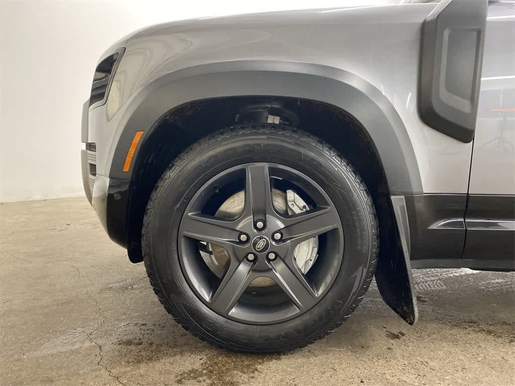 2023 Land Rover Defender X-Dynamic SE