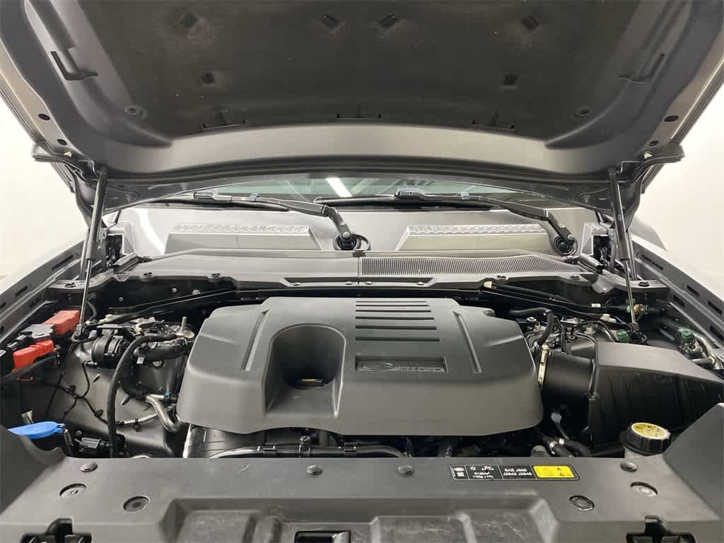 2023 Land Rover Defender X-Dynamic SE