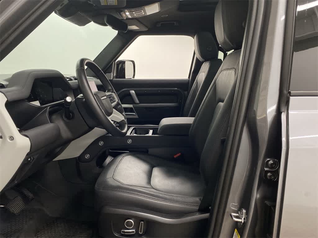 2023 Land Rover Defender X-Dynamic SE