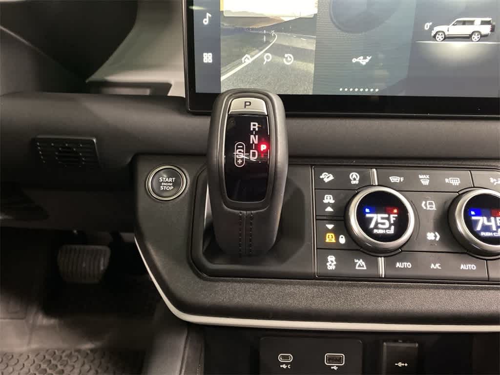 2023 Land Rover Defender X-Dynamic SE