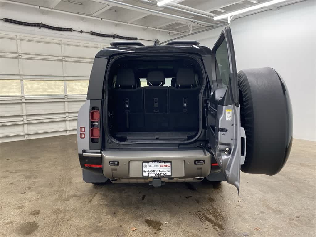 2023 Land Rover Defender X-Dynamic SE