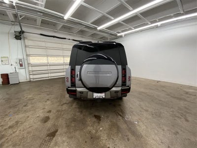 2023 Land Rover Defender X-Dynamic SE