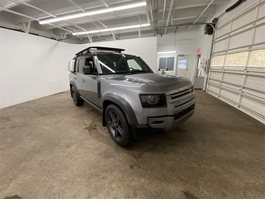 2023 Land Rover Defender X-Dynamic SE